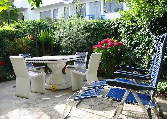 Modern With Garden Apartamento